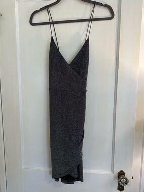 ✨🪩 Sparkly silver body con dress 🪩✨